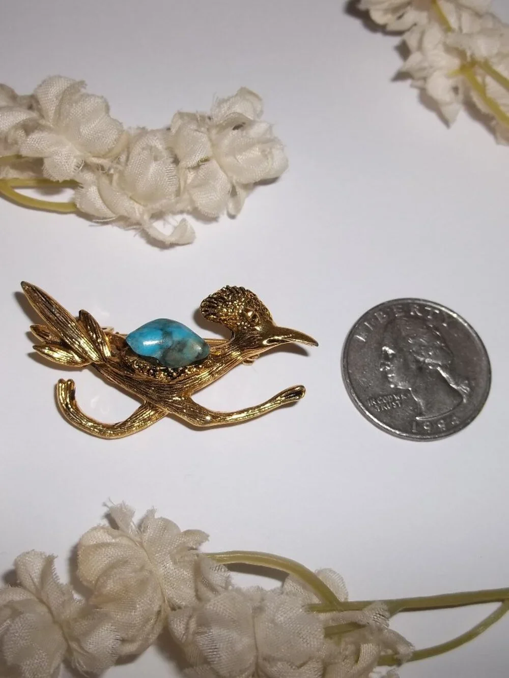 Vintage Brooch Pin Road Runner Faux Turquoise Blue Gold Tone Bird Lover D847